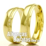 Alianças baratas em ouro para casamento.